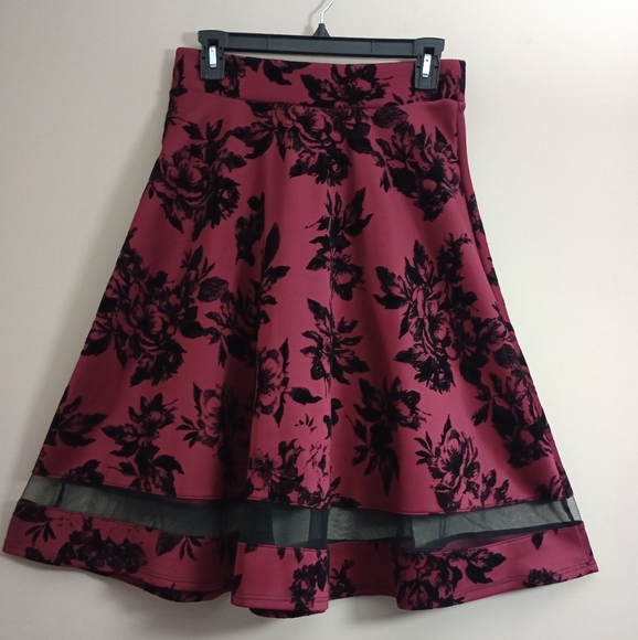 Faith & Joy Midi Skirt with Velvet Burnout Floral Print Size Medium - Picture 1 of 7
